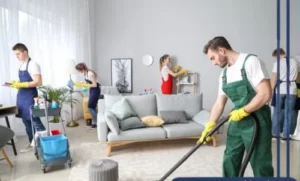 عاملات تنظيف بالساعة في أبوظبي